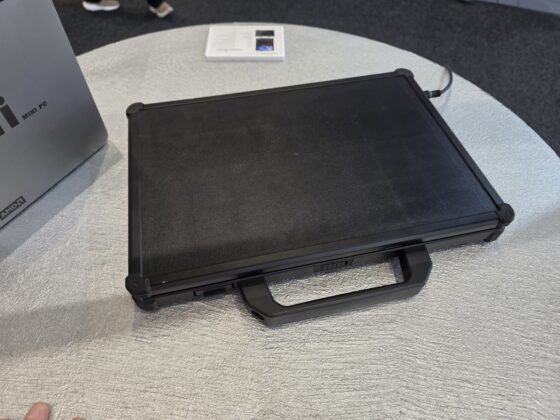 Oukitel RG14-P rugged laptop