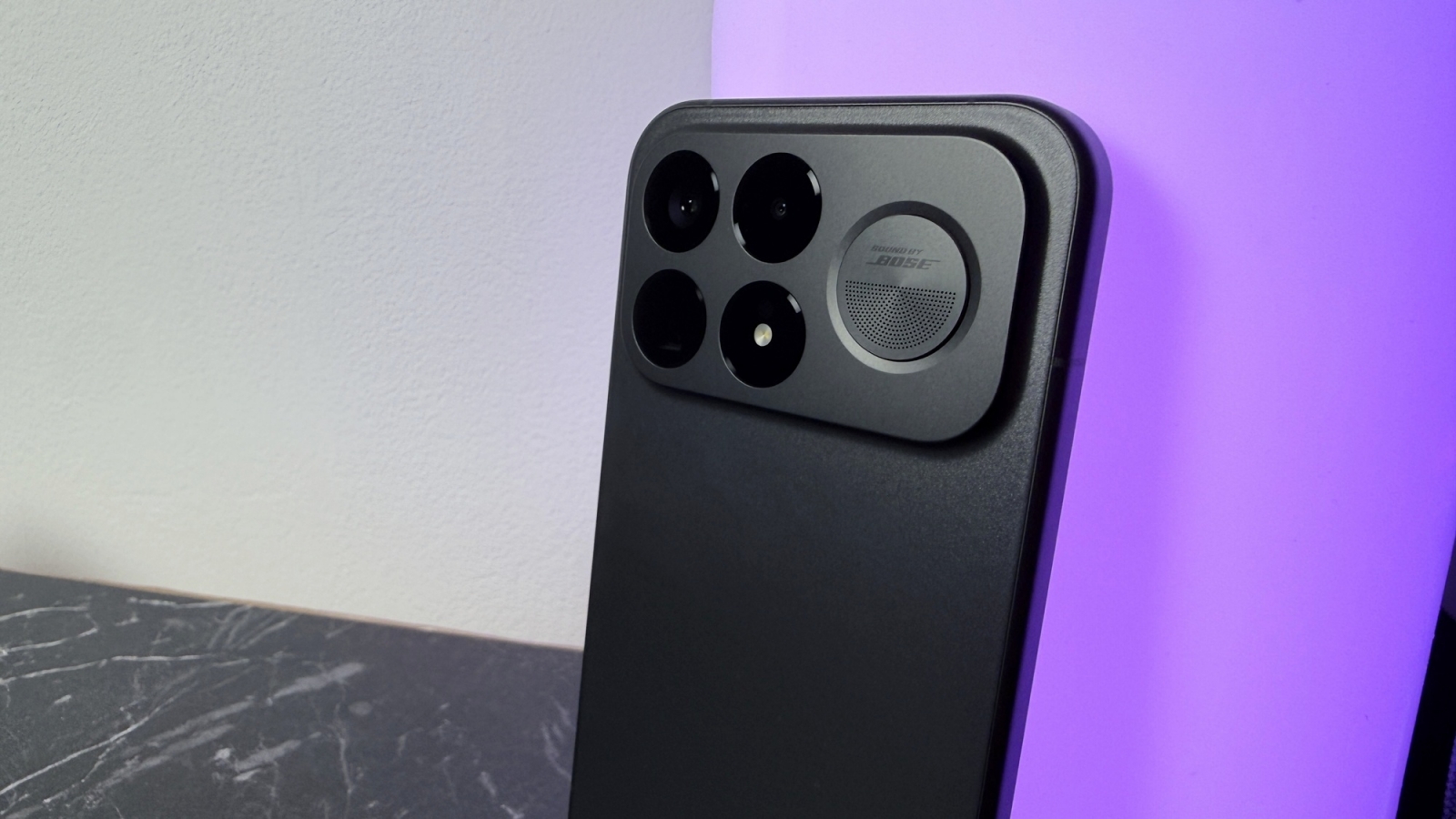 POCO F9 Ultra Pairs a 200MP Main Camera With a 185Hz AMOLED Display and 8,050mAh Battery