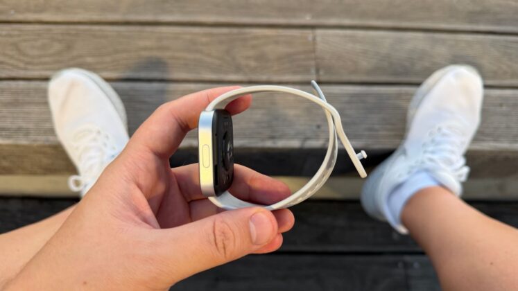 Redmi Watch 6 Active Review: AMOLED Screen, Bluetooth Calling and Up to 18 Days of Battery Life