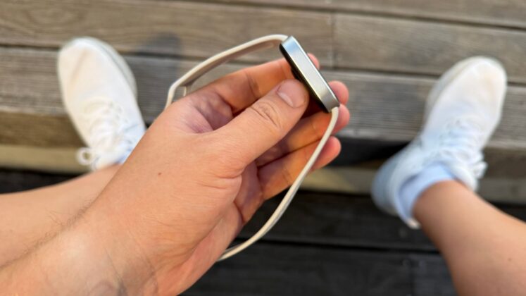 Redmi Watch 6 Active Review: AMOLED Screen, Bluetooth Calling and Up to 18 Days of Battery Life