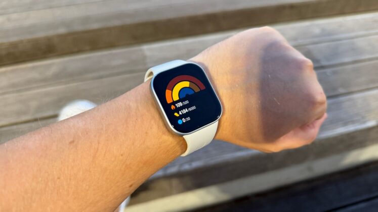 Redmi Watch 6 Active Review: AMOLED Screen, Bluetooth Calling and Up to 18 Days of Battery Life