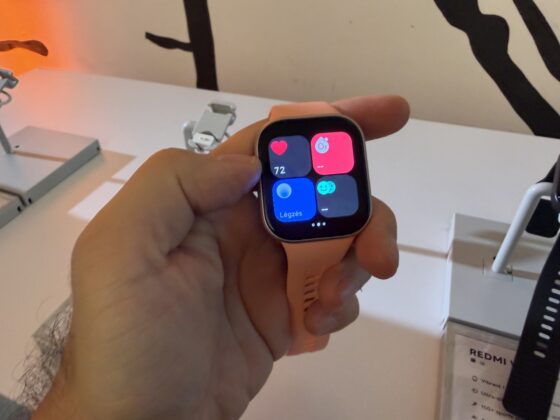 Xiaomi Redmi Watch 6 Lite rear sensor view