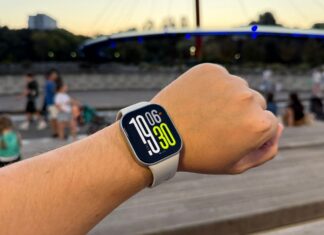Redmi Watch 6 Active Review: AMOLED Screen, Bluetooth Calling and Up to 18 Days of Battery Life Redmi Watch 6 Active smartwatch