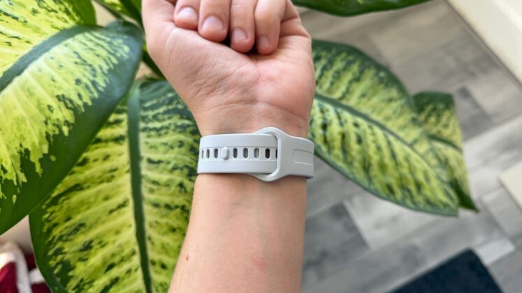 Redmi Watch 6 Active Review: AMOLED Screen, Bluetooth Calling and Up to 18 Days of Battery Life