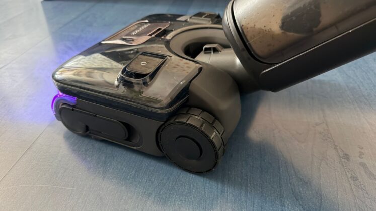 Roborock F25 Ultra Review: Steam and Hot-Water Cleaning Take Aim at Stubborn Floor Messes