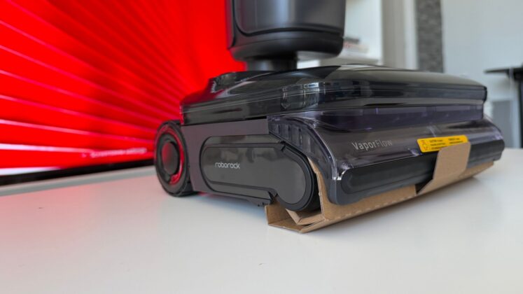 Roborock F25 Ultra Review: Steam and Hot-Water Cleaning Take Aim at Stubborn Floor Messes