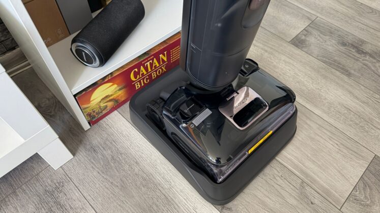 Roborock F25 Ultra Review: Steam and Hot-Water Cleaning Take Aim at Stubborn Floor Messes