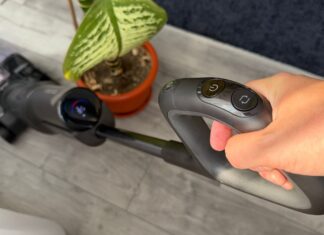 Roborock F25 Ultra Review: Steam and Hot-Water Cleaning Take Aim at Stubborn Floor Messes Roborock F25 Ultra Review: Steam and Hot-Water Cleaning Take Aim at Stubborn Floor Messes