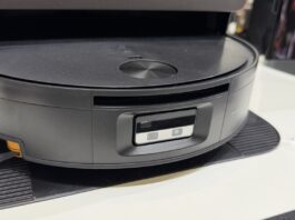 Roborock Saros 20 Flow Complete robot vacuum