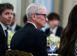 Sam Altman Still Calls Himself an Apple Fan as OpenAI Fights Apple Lawsuit Apple and OpenAI legal dispute