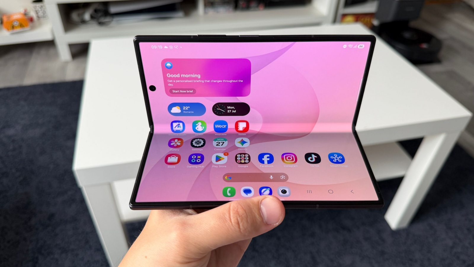 samsung-galaxy-z-fold8-samsung-apple-cover-a96804-002 Galaxy Z Fold8 Sales Rise About 10% in South Korea After iPhone Duo Debut