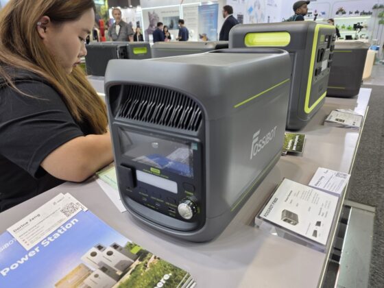 FOSSiBOT F3000 portable power station