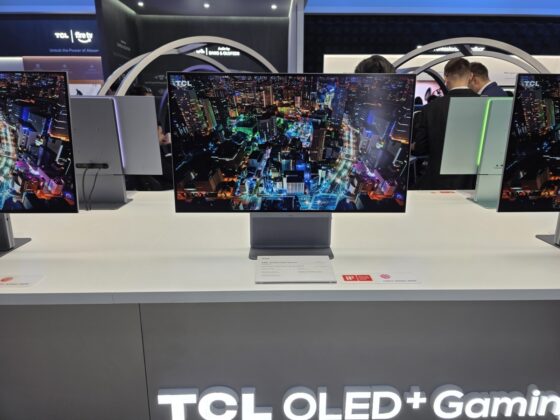 Front-facing speaker area on the TCL 32X3A OLED+ monitor