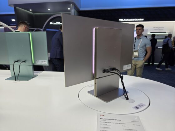 TCL 32X3A OLED+ monitor viewed from the side