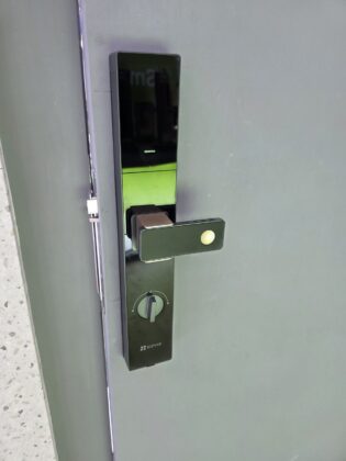 EZVIZ battery-powered security camera