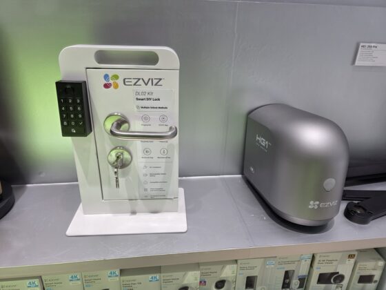 EZVIZ robot vacuum with steam-cleaning system