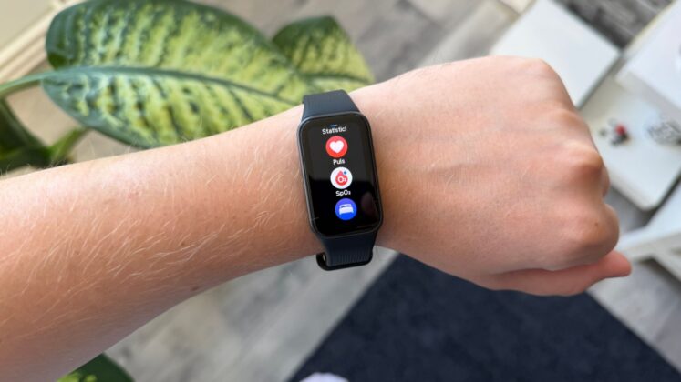 Xiaomi Smart Band 11 Active Review: A Lightweight Fitness Tracker Focused on the Basics