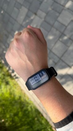 Xiaomi Smart Band 11 Active Review: A Lightweight Fitness Tracker Focused on the Basics