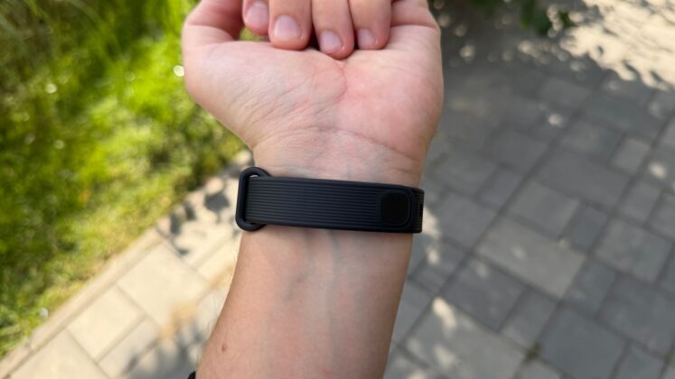 Xiaomi Smart Band 11 Active Review: A Lightweight Fitness Tracker Focused on the Basics