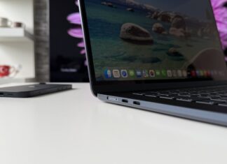 Apple Could Unveil Its First Touchscreen MacBook at a Late-October Event