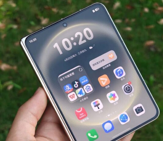 HONOR Rumored to Be Developing a Wide 6.39-Inch Flat-Screen Phone