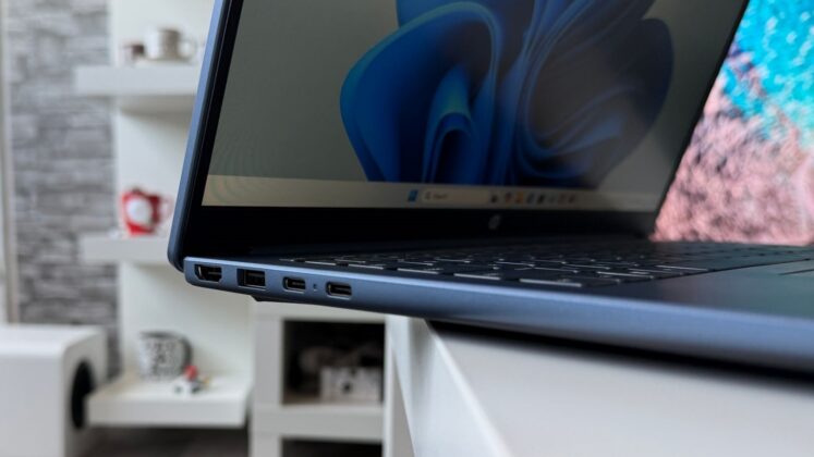 HP OmniBook 3 laptop