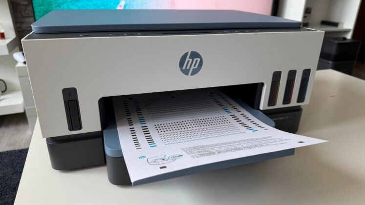 HP Smart Tank 725 Review: High-Yield Ink, Automatic Duplex and App-Based Control