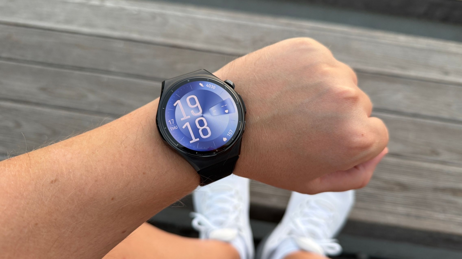huawei-watch-6-46mm-huawei-huawei-watch-6-pro-cover-a97238-002 Huawei Watch 6 smartwatch shown in the 46mm version