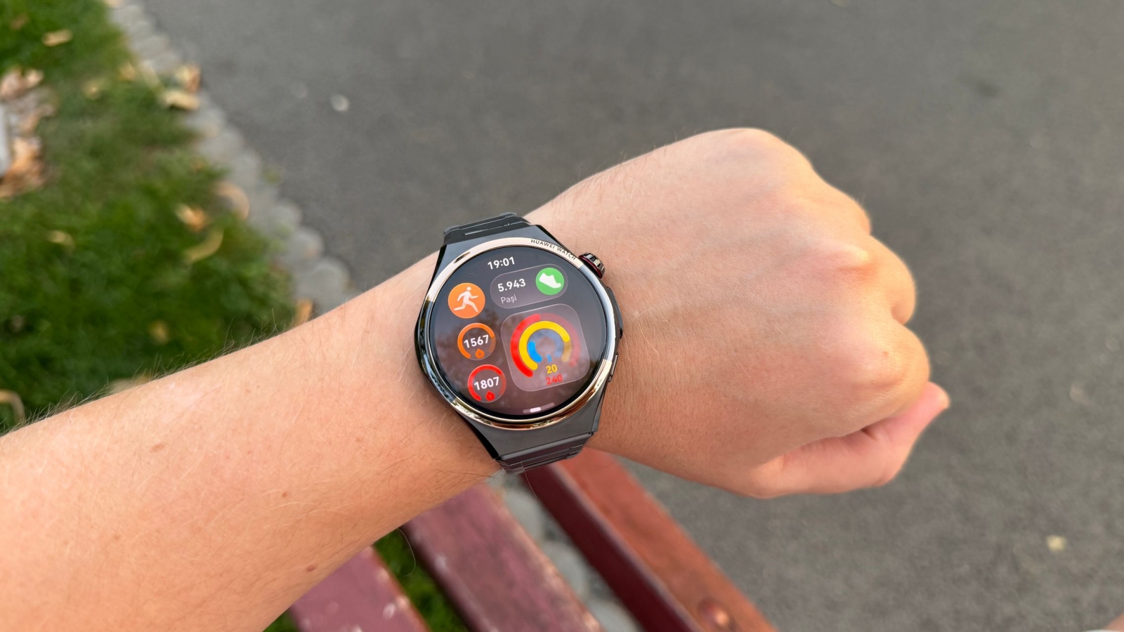 Huawei Watch 6 Pro Review: X-TAP 2.0 and Expedition Mode Define Huawei’s New Premium Watch