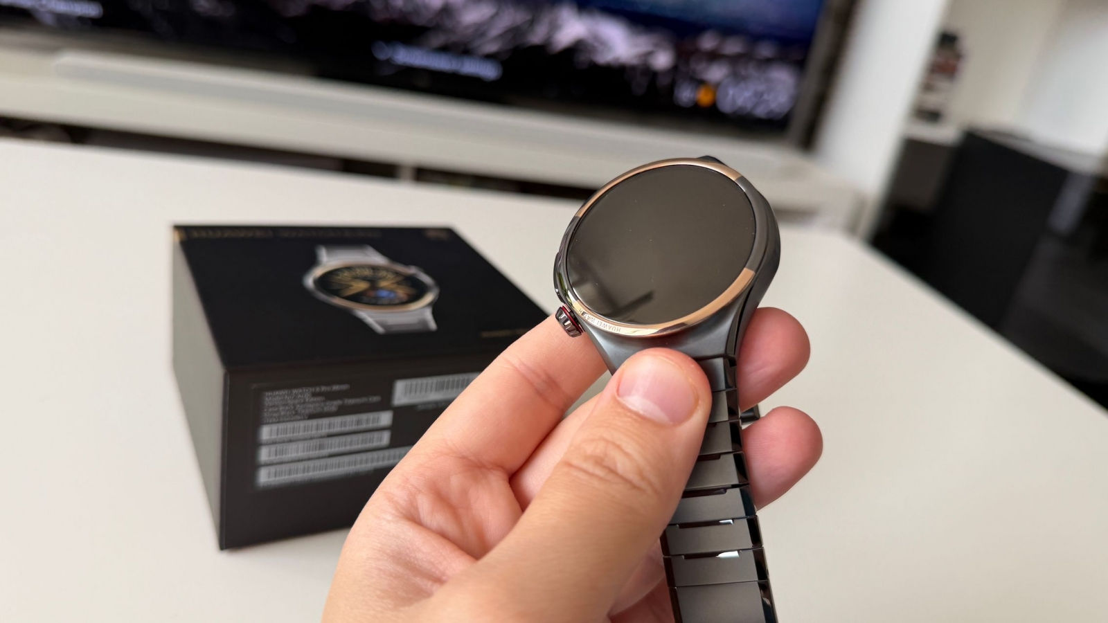 Huawei Watch 6 Pro Review: X-TAP 2.0 and Expedition Mode Define Huawei’s New Premium Watch