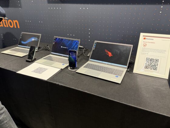 SCUT Demo Shows Malware Stopped on a Laptop and QR Phishing Blocked on Mobile