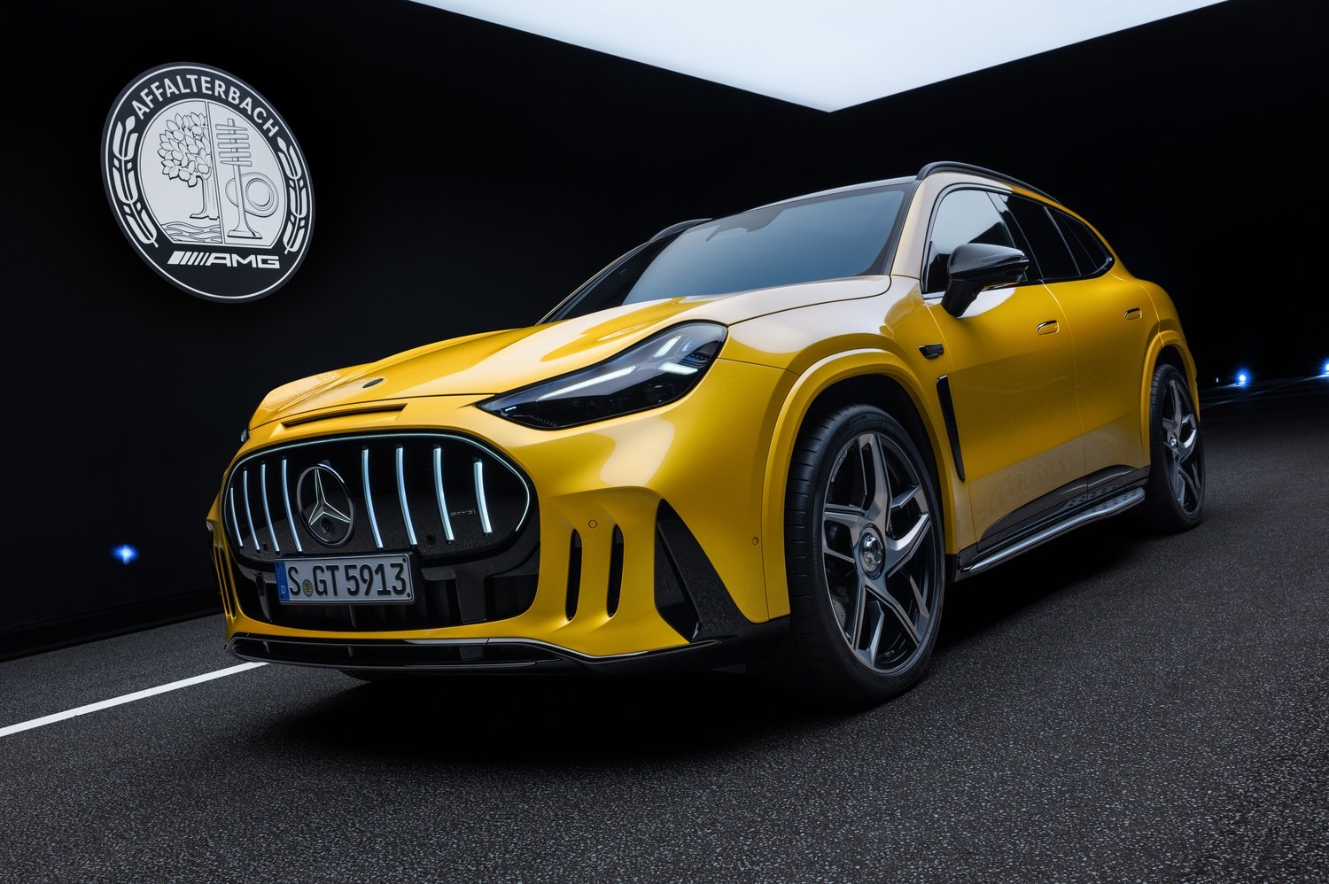 mercedes-amg-gt-suv-mercedes-benz-mercedes-cover-a97672-001 Mercedes-AMG GT SUV electric performance SUV