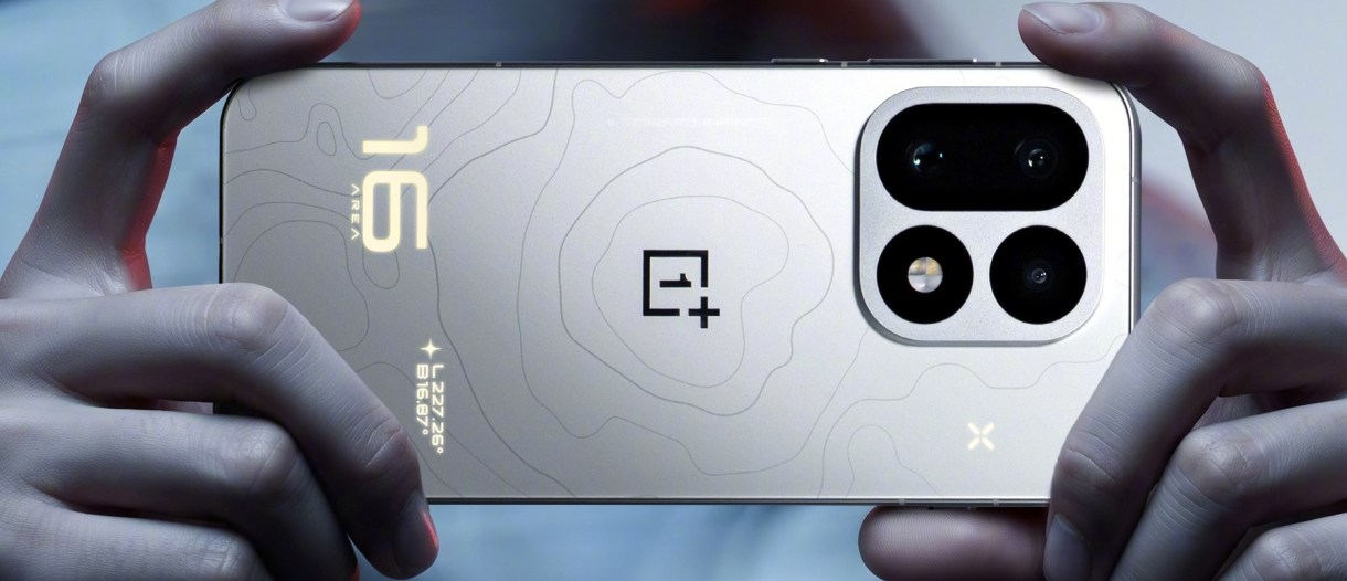OnePlus 16 promotional material highlighting its 9,000mAh battery