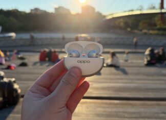 OPPO Enco X4 Review: Powerful Bass, Strong ANC and Find X10-Only Lossless Audio OPPO Enco X4 true wireless earbuds with their charging case