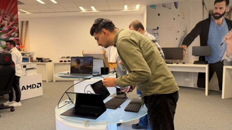 HP product demonstration