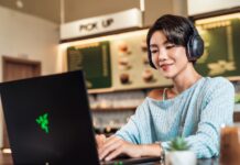 Razer Barracuda V2 Pro wireless gaming headset