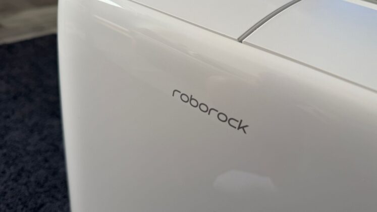 Roborock Qrevo Edge 2 Flow Review: 35,000Pa Robot Vacuum Adds a Continuously Washed Roller Mop