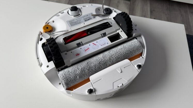 Roborock Qrevo Edge 2 Flow Review: 35,000Pa Robot Vacuum Adds a Continuously Washed Roller Mop