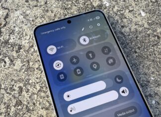 Galaxy S25 FE gains Quick Share file transfers to compatible Apple devices with One UI 9 Samsung Galaxy S25 FE