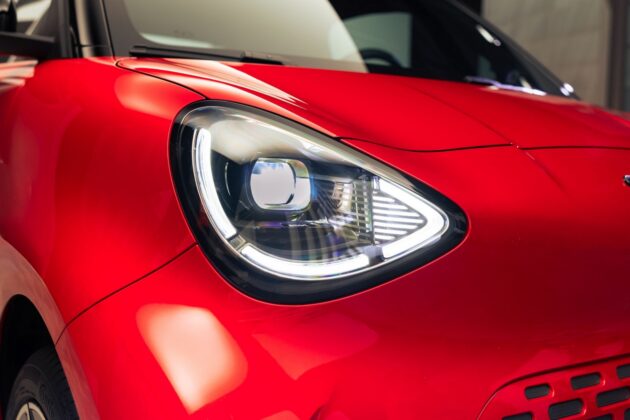 Official image of the Smart #2 electric city car