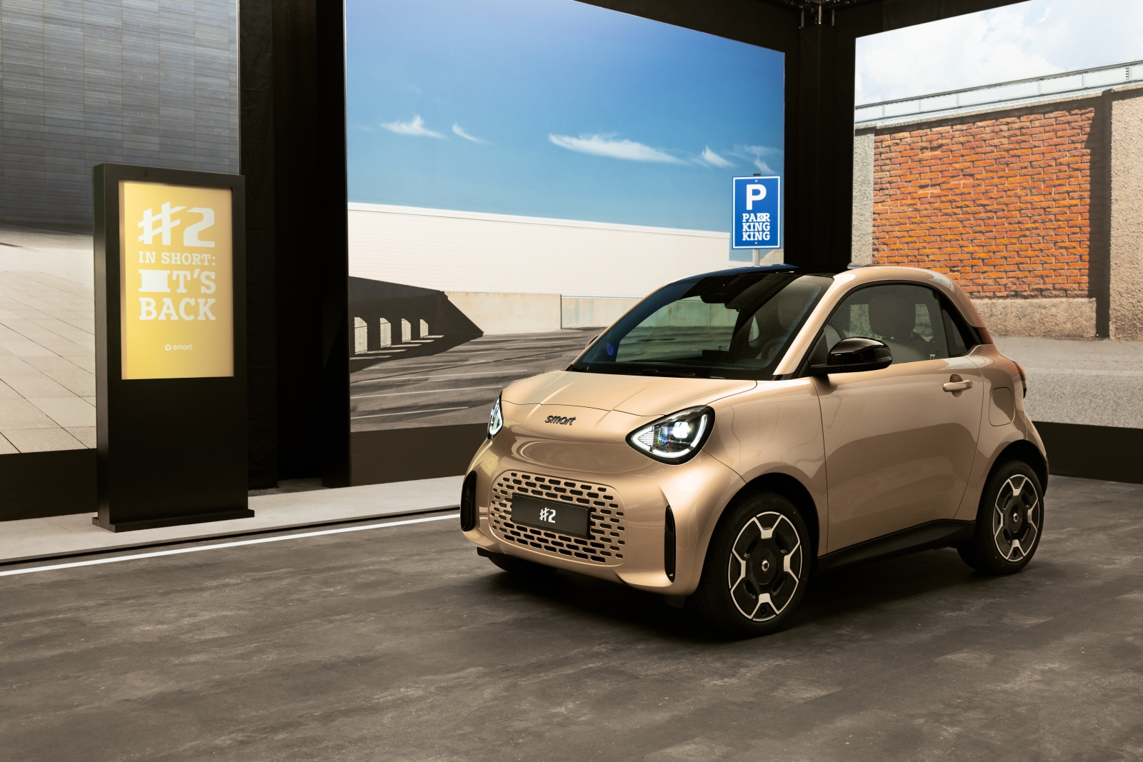 smart-2-smart-mercedes-benz-cover-a97483-002 Official image of the Smart #2 electric city car