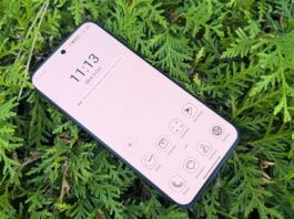 TCL P80 Ultra Puts a Matte AMOLED Screen and E-Reader Modes on One Phone