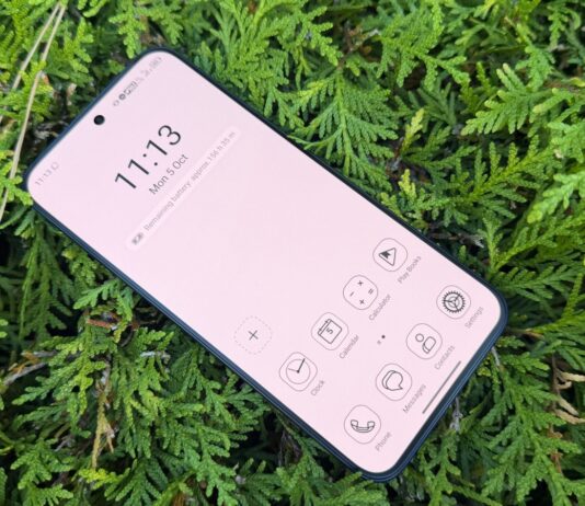 TCL P80 Ultra Puts a Matte AMOLED Screen and E-Reader Modes on One Phone