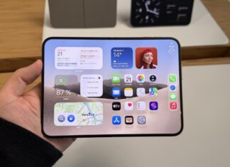 Omdia Forecasts 29 Million Foldable Display Shipments in 2026